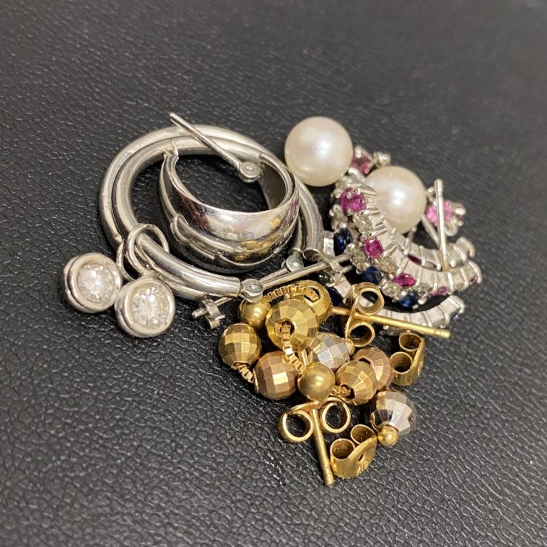 K18ピアス / K14WGピアス / Pt900ピアス