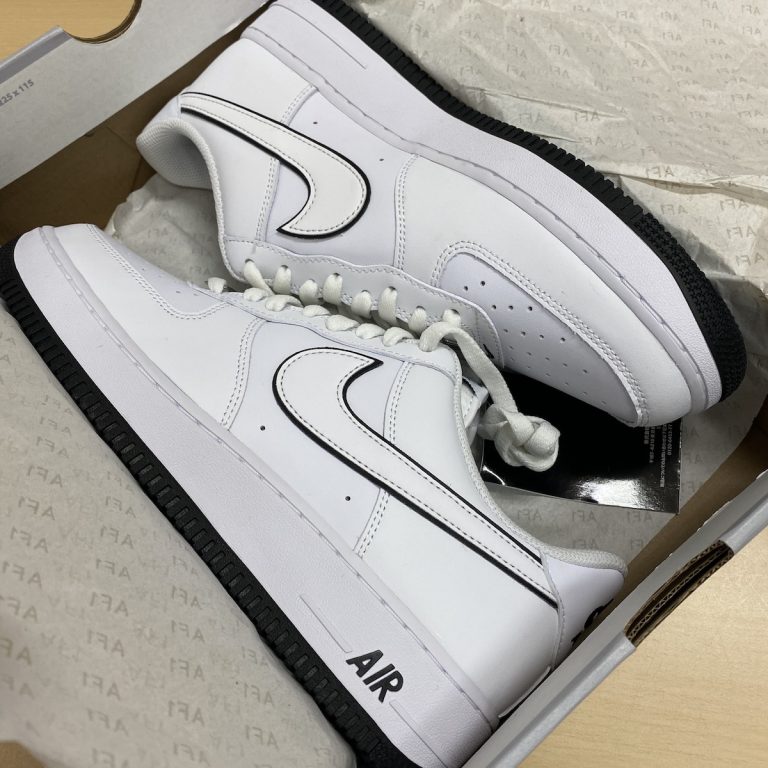 NIKE AIR FORCE 1